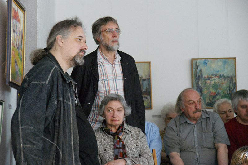 Виктор Соболенко, Владимир Мартынов, Изабелла Белят