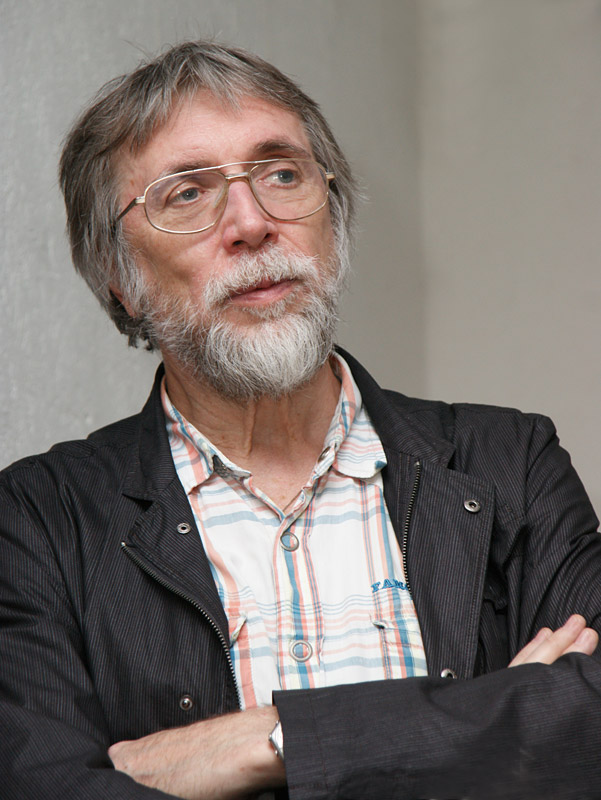 Владимир Мартынов