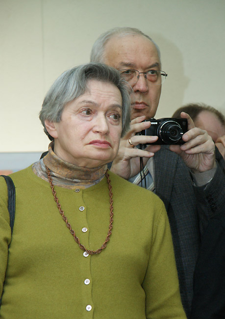 Изабелла Белят