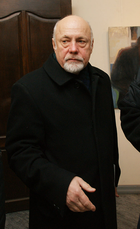 Анатолий Васильев