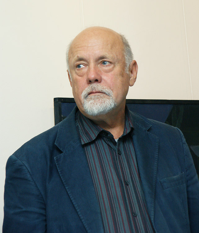 Анатолий Васильев