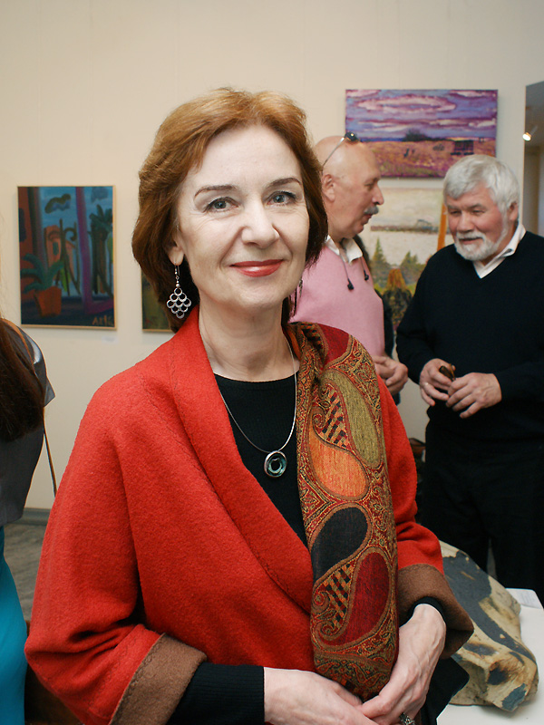 Елена Петрова