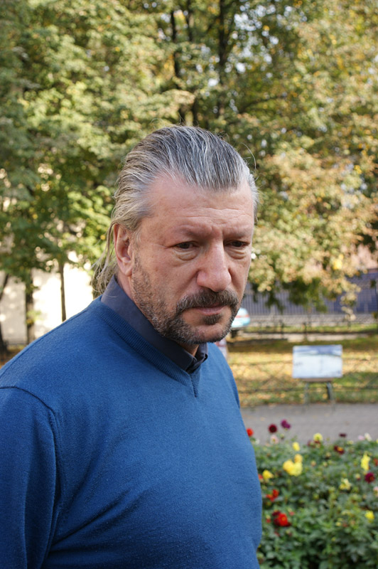 Яша Крайний