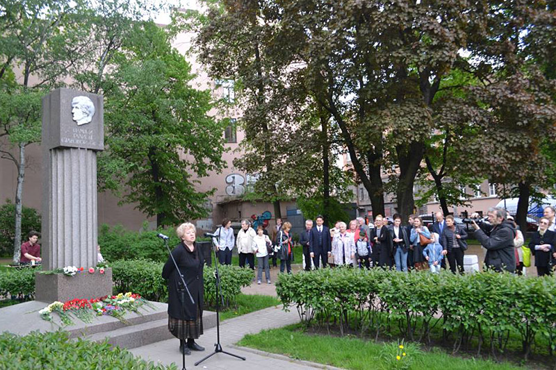 Ольга Старовойтова, Николай Симоновский