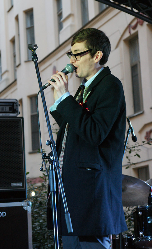 Михаил Лоов
