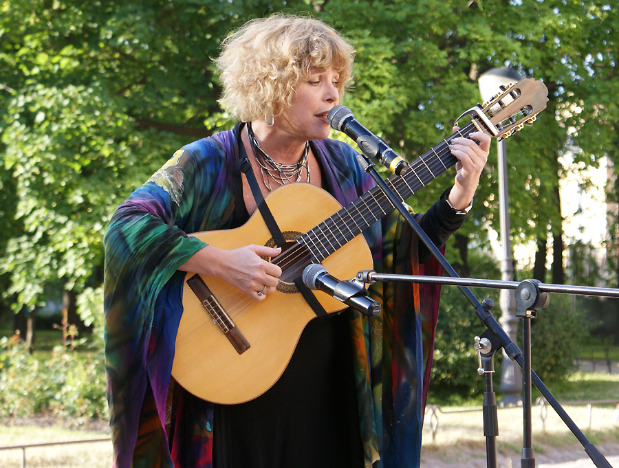 Нателла Болтянская