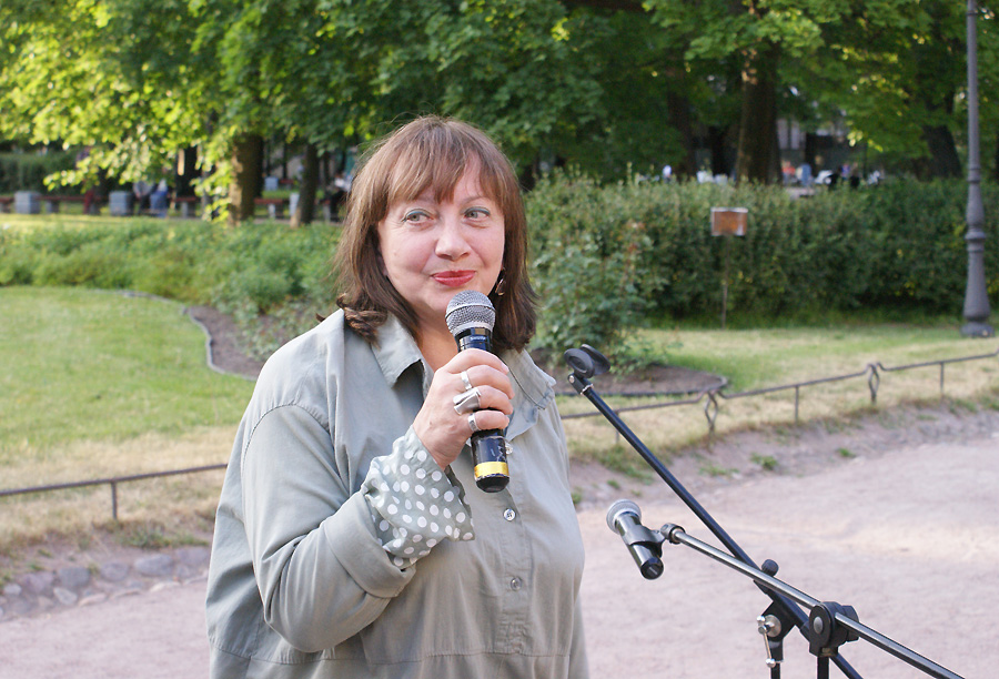 Лариса Дмитриева