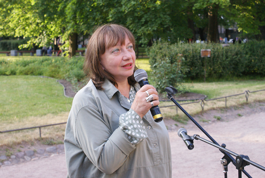 Лариса Дмитриева