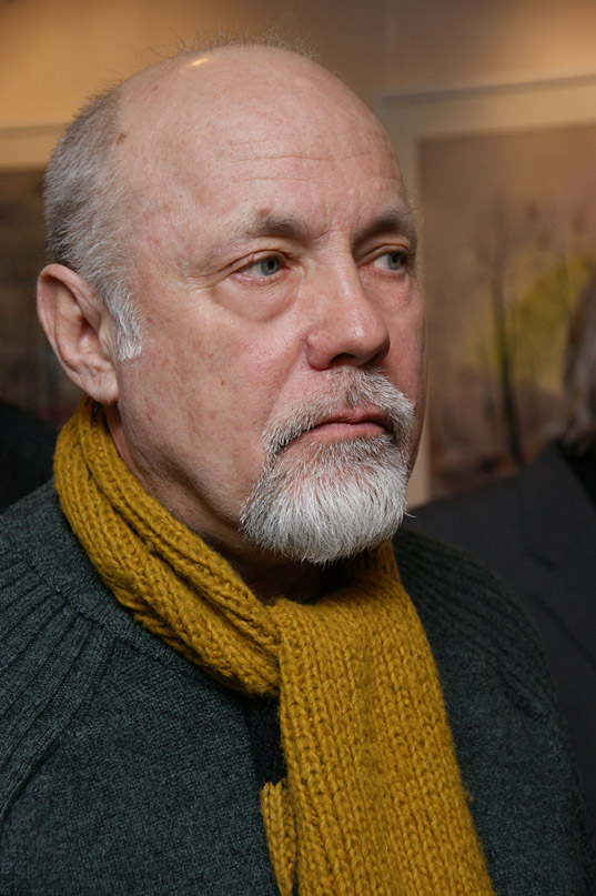 Анатолий Васильев