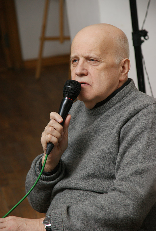 Константин Азадовский