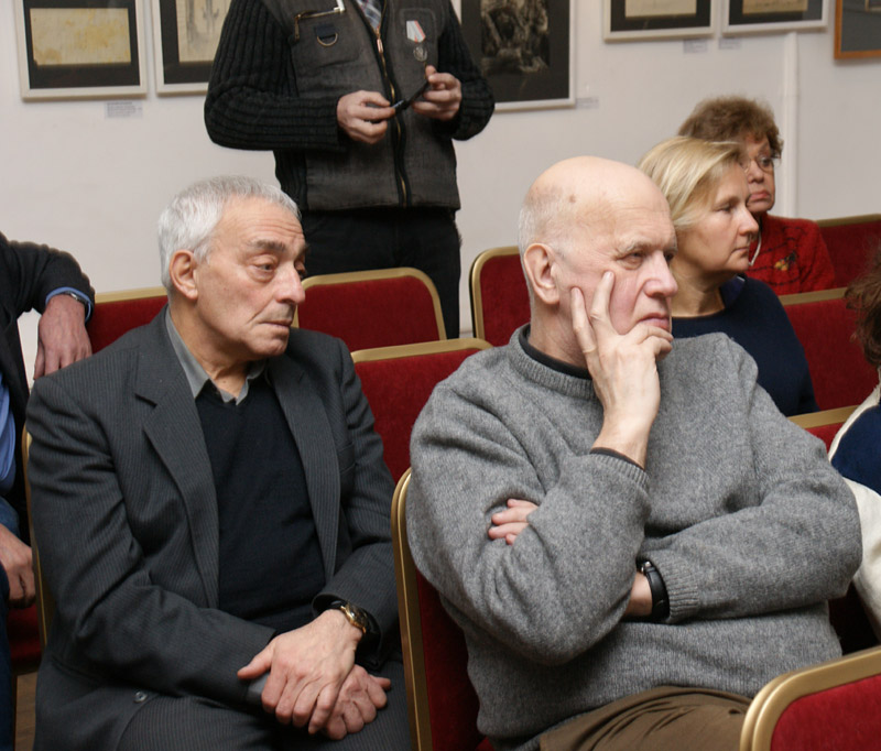 Константин Азадовский