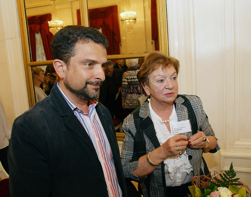 Александр Архангельский, Нина Ивановна Попова