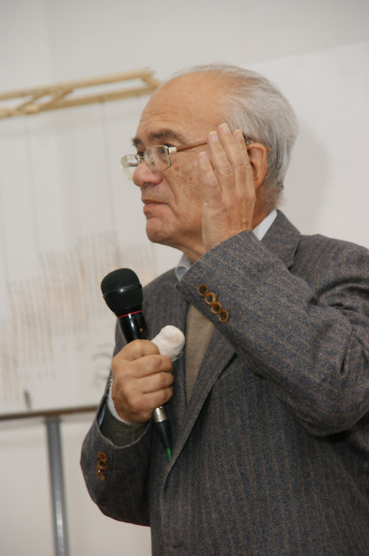 Александр Кушнер