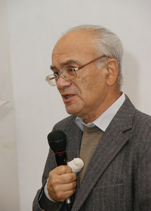 Александр Кушнер