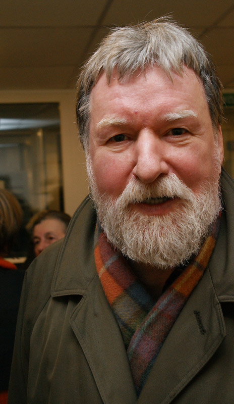 Геннадий Комаров