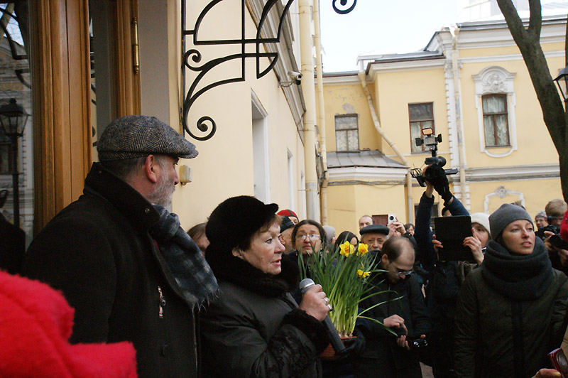 Сергей Пархоменко, Нина Ивановна Попова