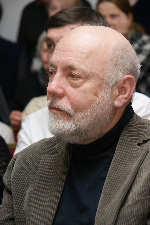 Анатолий Васильев