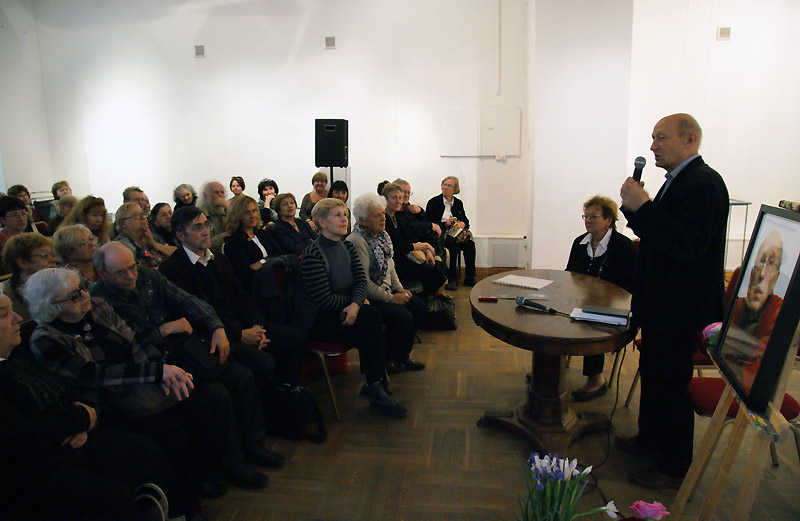Нина Ивановна Попова, Александр Мелихов