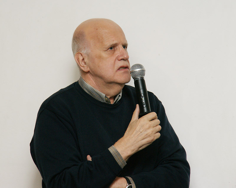 Константин Азадовский