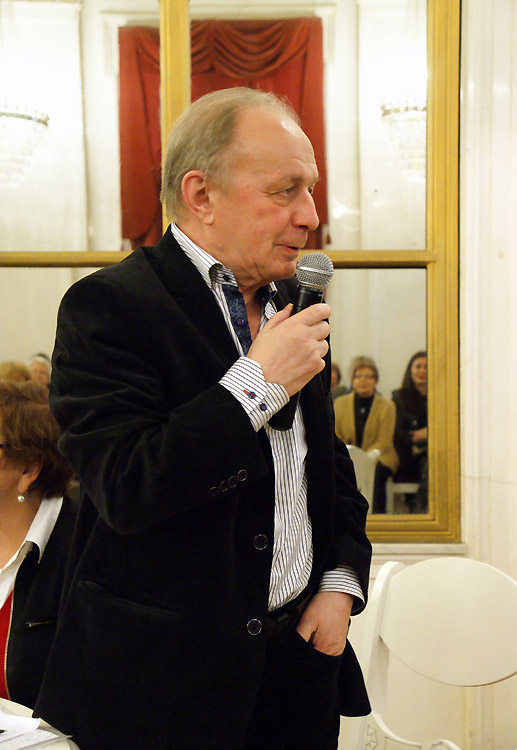 Андрей Арьев