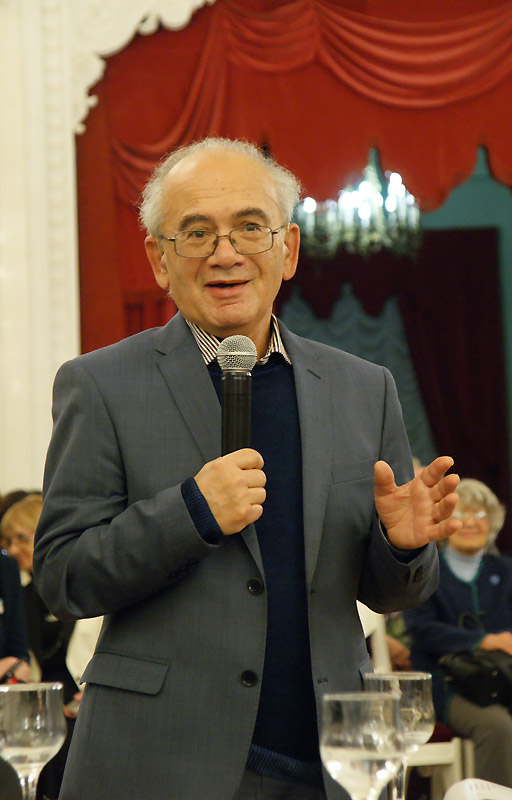 Александр Кушнер