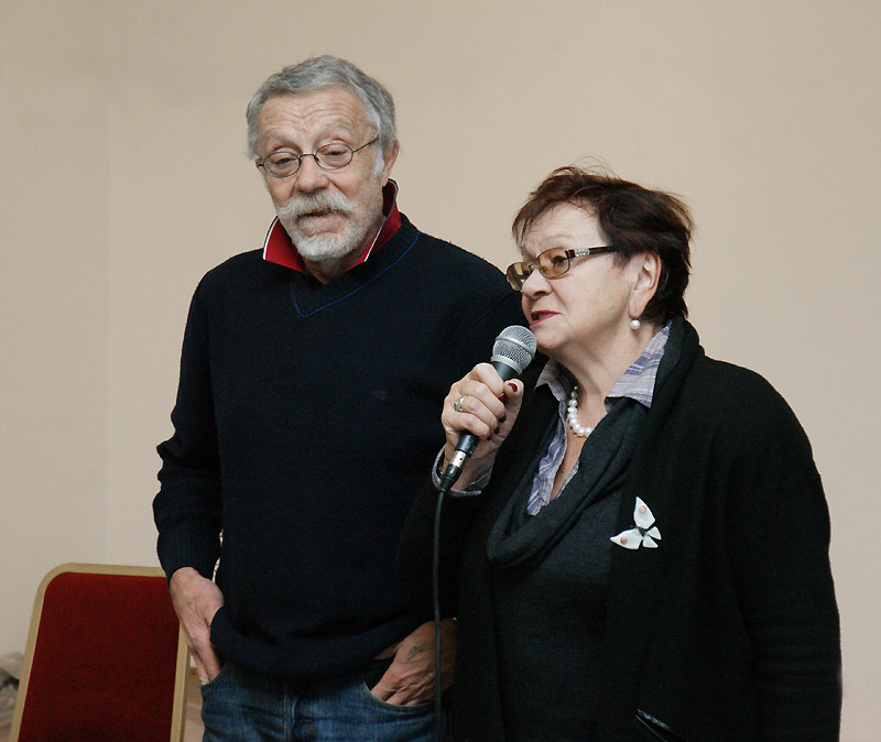 Юрий Рост, Нина Попова