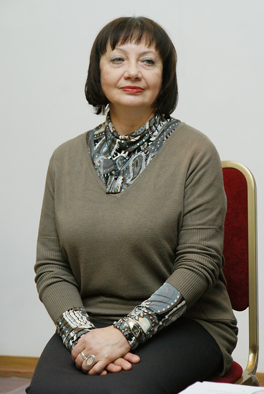 Лариса Дмитриева