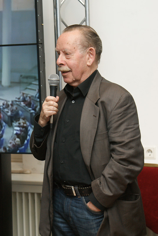Яков Гордин