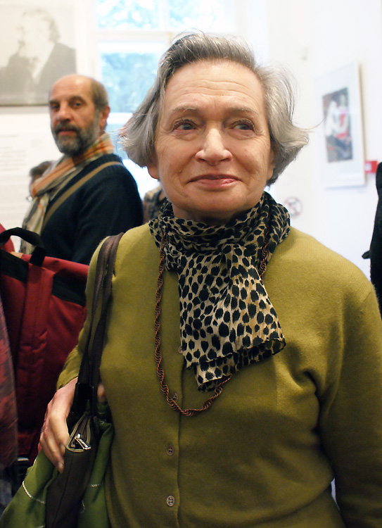 Изабелла Белят