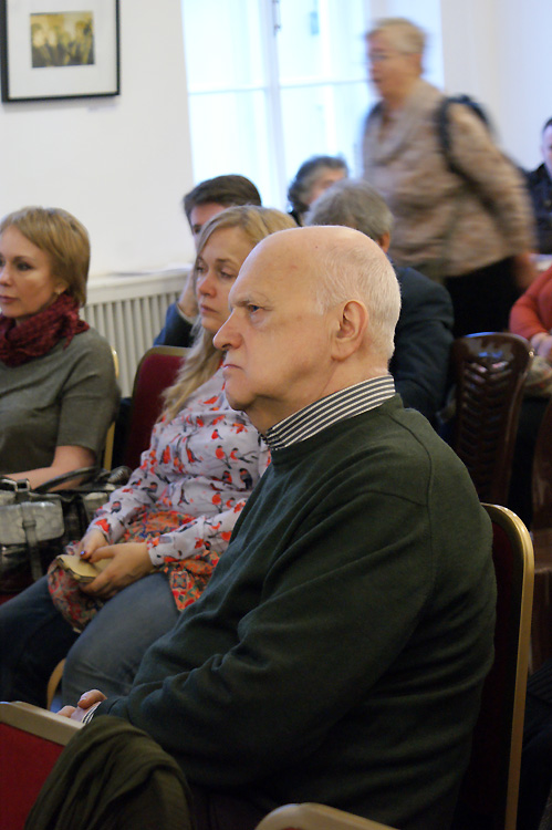 Константин Азадовский