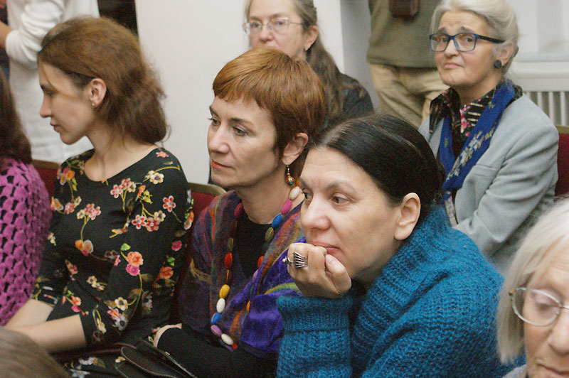 Елена Петрова, Екатерина Посецельская