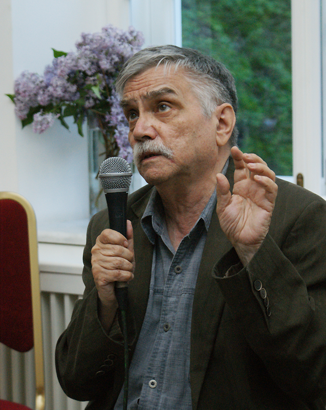 Сергей Стратановский