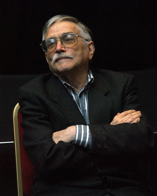 Сергей Стратановский
