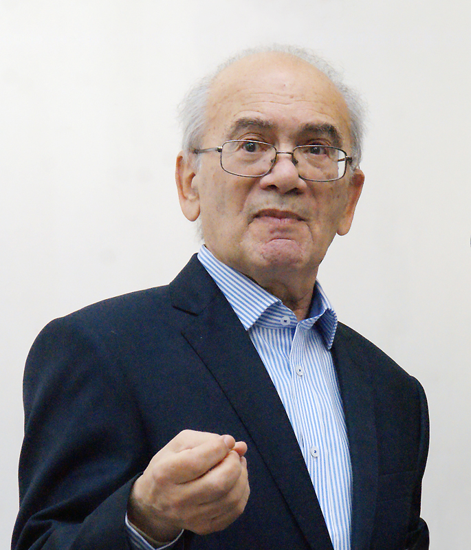 Александр Кушнер