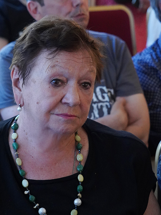 Нина Попова
