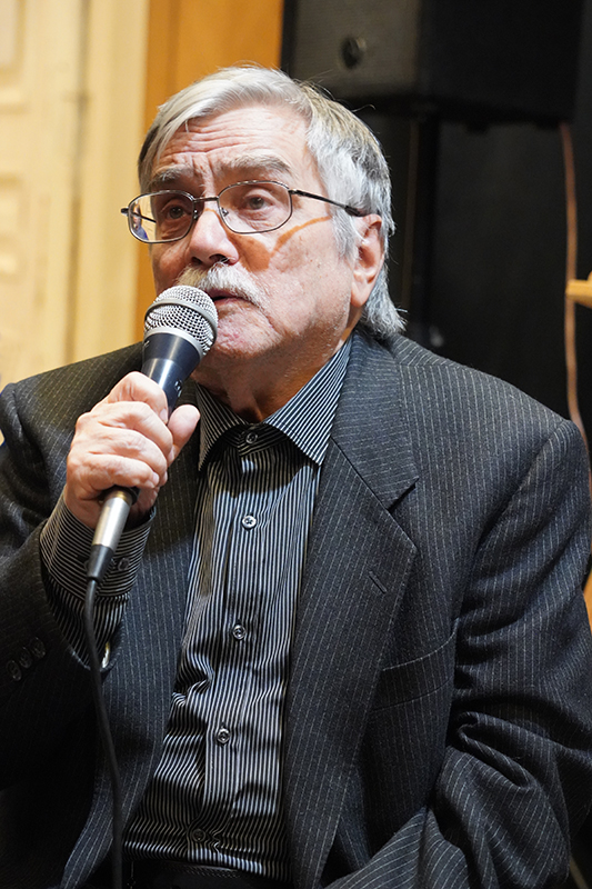 Сергей Стратановский
