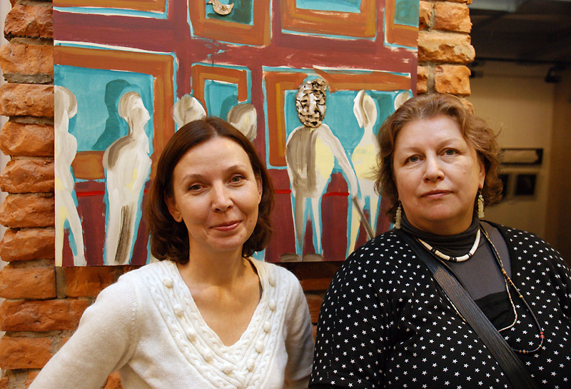 Людмила Есакова, Екатерина Оминина