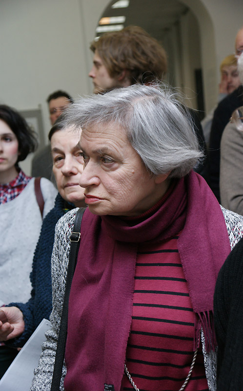 Валентина Симоновская, Изабелла Белят