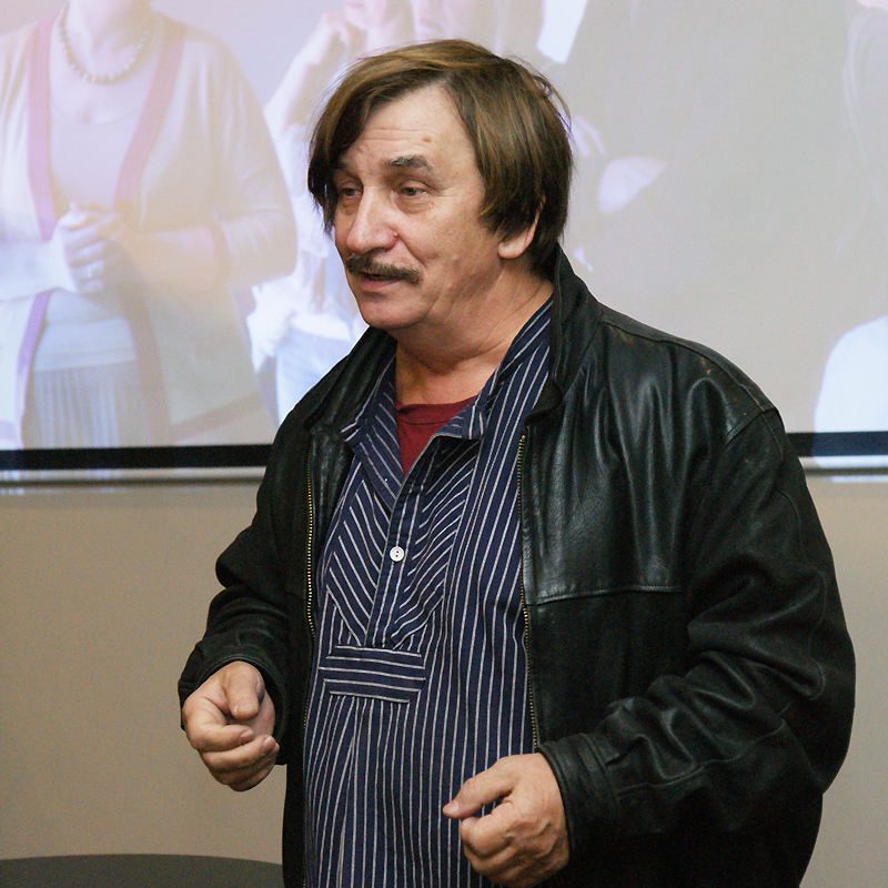 Виктор Тихомиров
