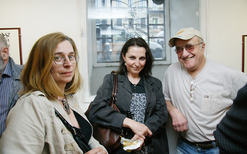 Елена Боровко, Вероника Леонтьева