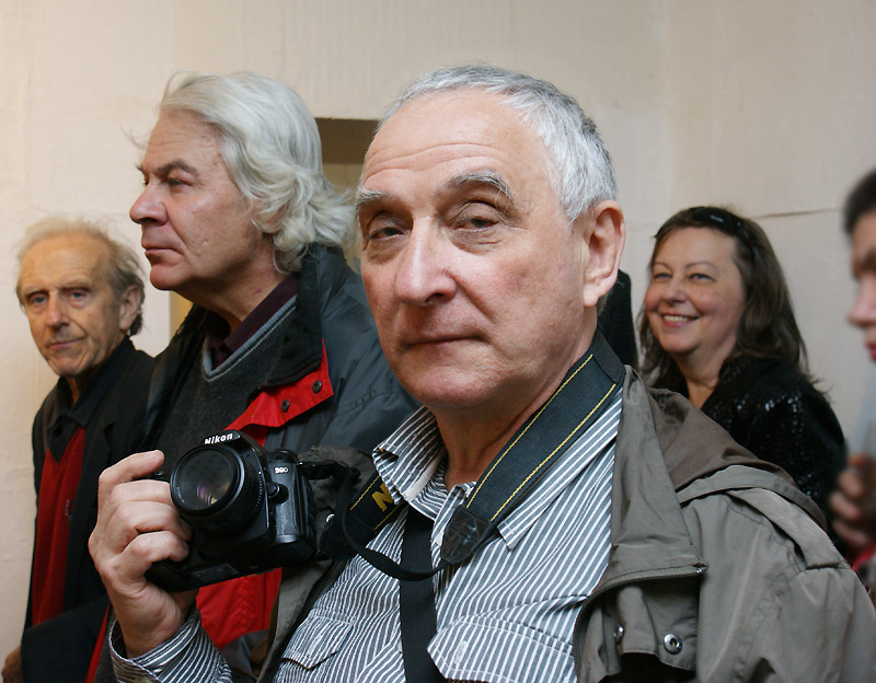 Владимир Пешков