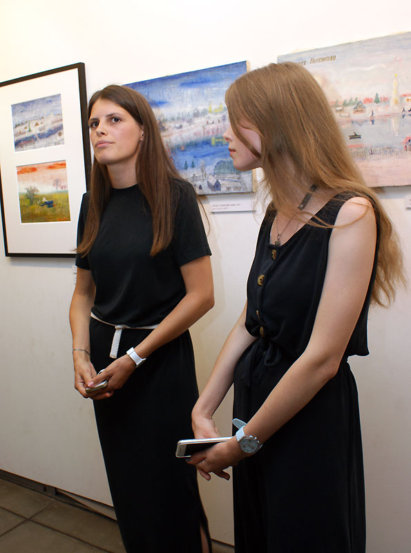 Лиза Чивикова, Варя Чивикова