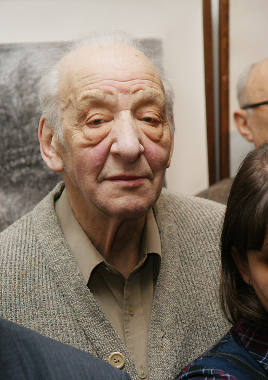 Лев Сморгон