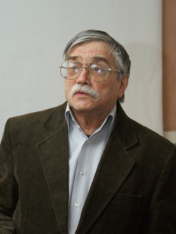 Сергей Стратановский