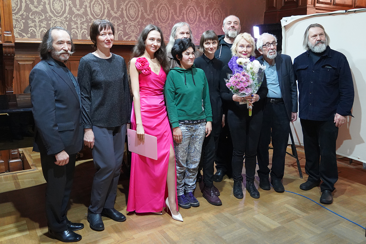 Сергей Осколков, Ольга Фокина, Анна Вишнякова, Валерий Земских, Ксения Юдина, Ольга Ильина, Игорь Поцукайло, Елена Иготти, Иосиф Райскин, Николай Фиртич