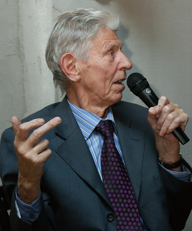 Борис Аверин