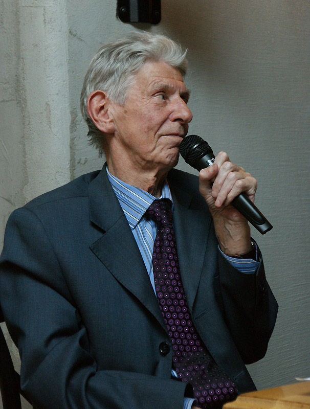 Борис Аверин