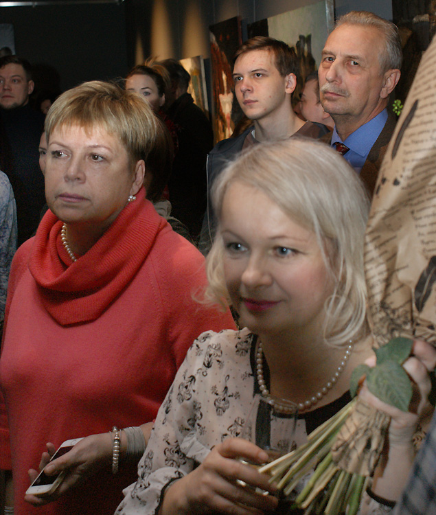Елена Лотош, Юлия Сопина