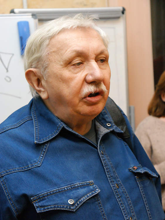 Вениамин Менуха