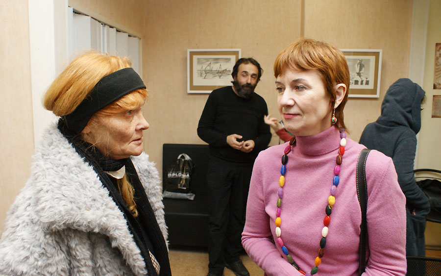 Елена Петрова